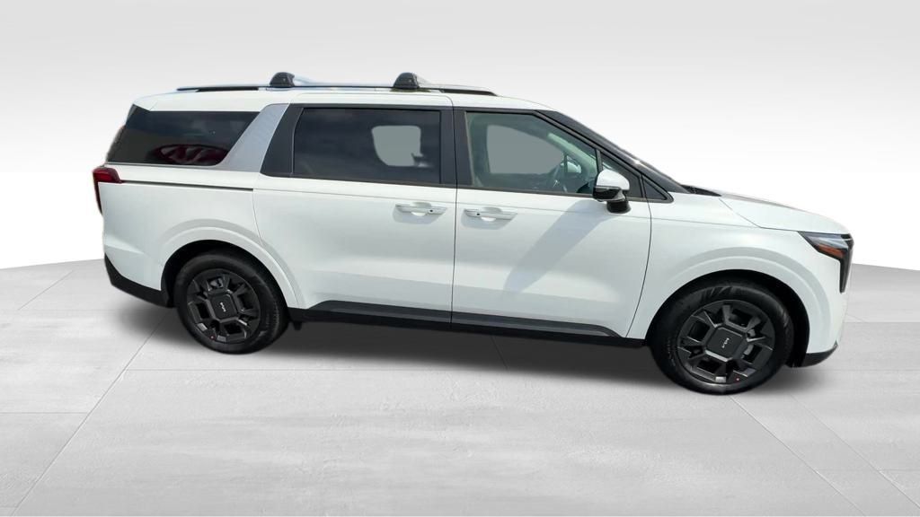 2026 Kia Carnival EX photo 6