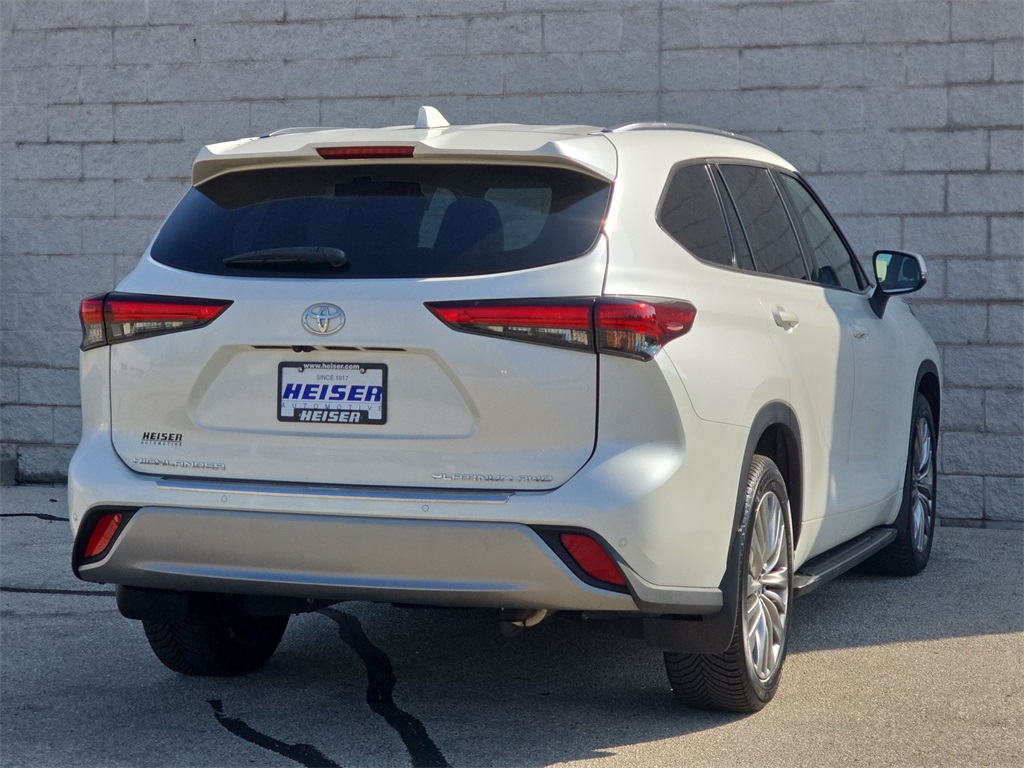 2020 Toyota Highlander Platinum photo 13