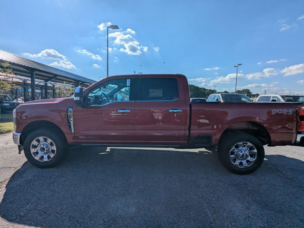 2025 Ford F-350 Lariat photo 7