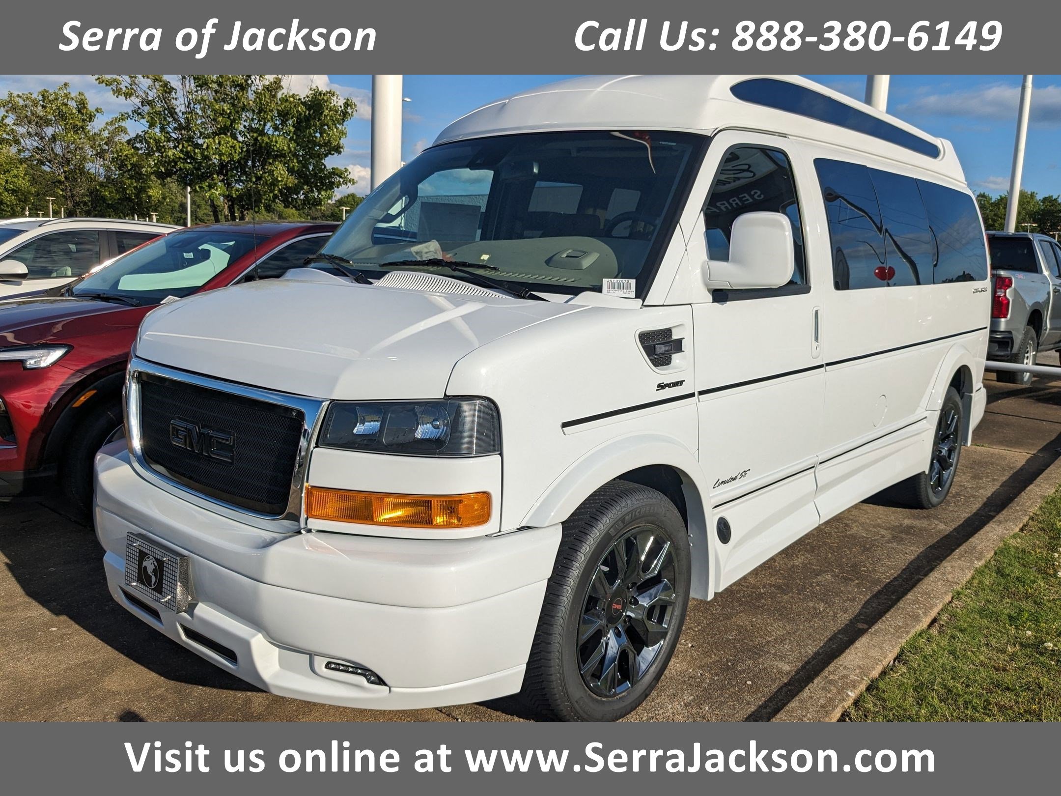 2025 GMC Savana Cargo Work Van's photo