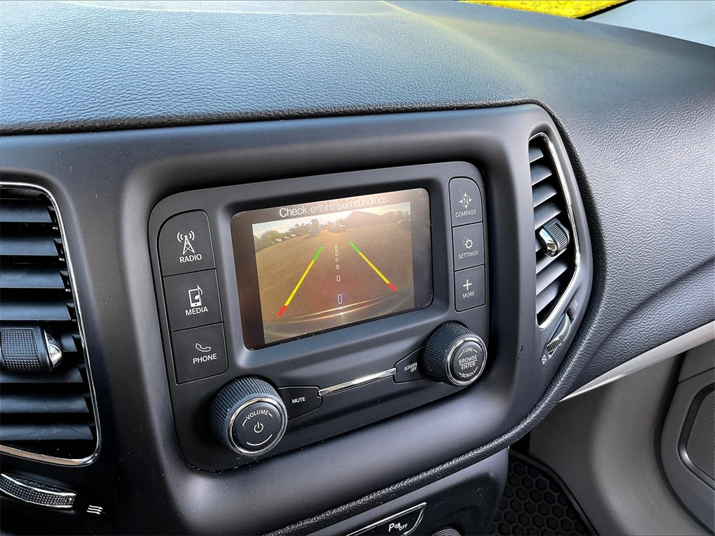 2018 Jeep Compass Latitude photo 15
