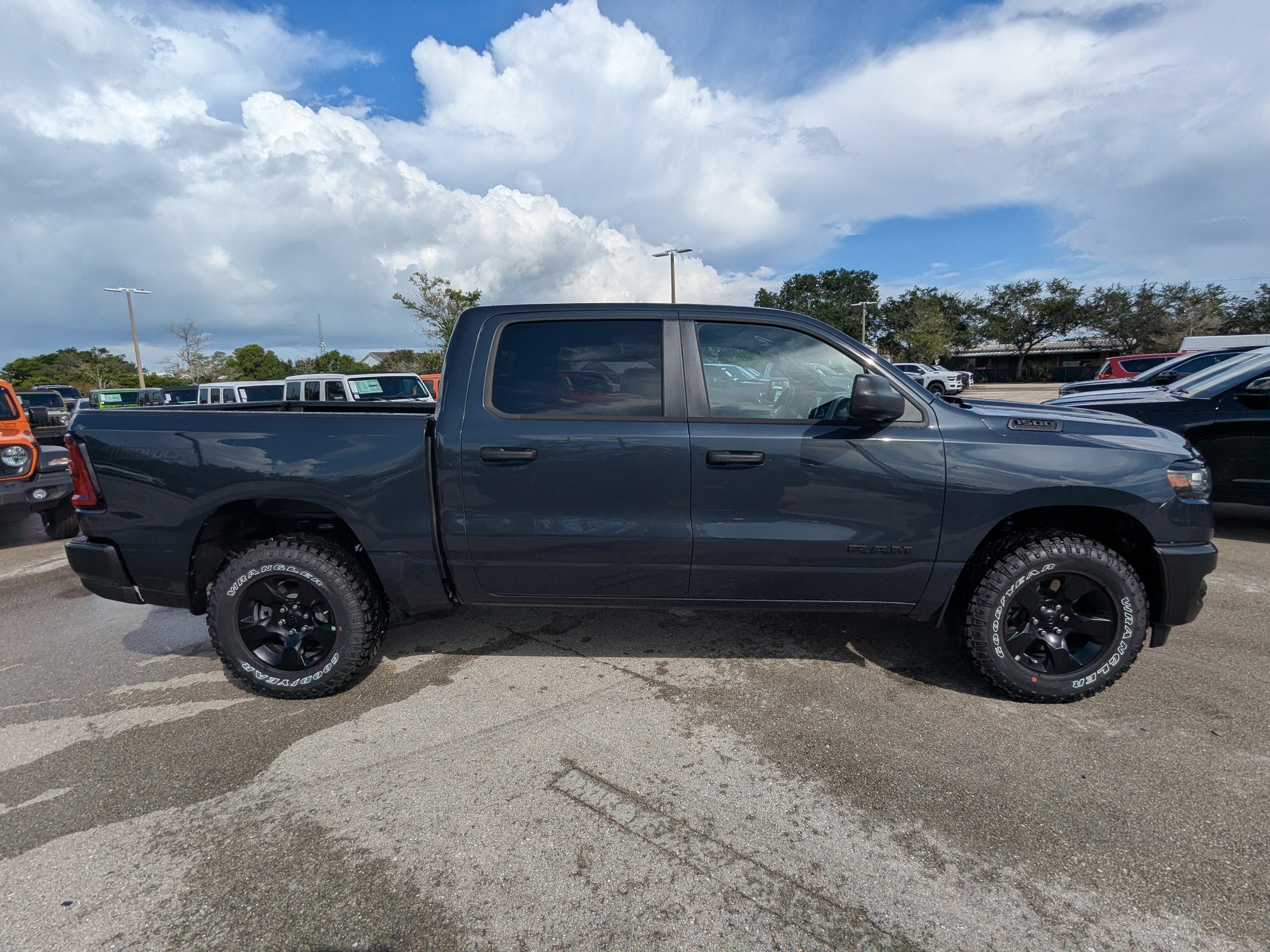2026 Ram 1500 Warlock photo 3