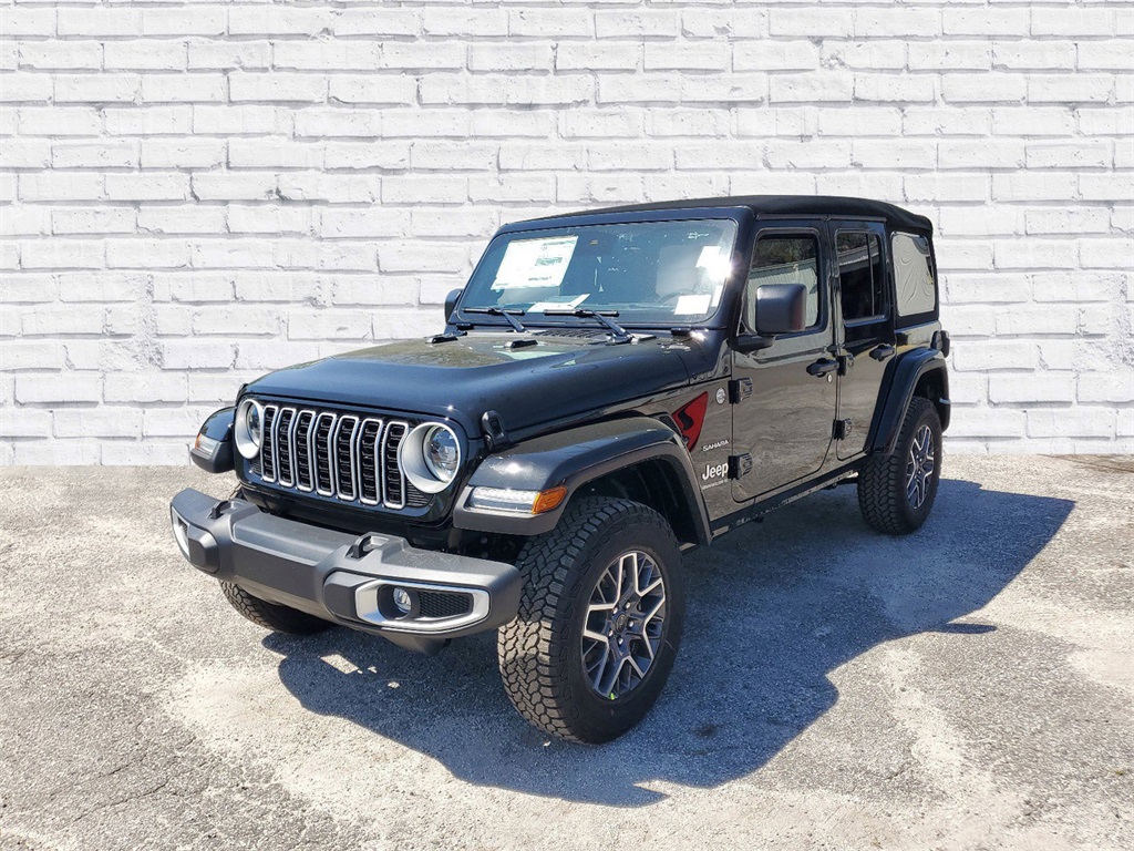2024 Jeep Wrangler Sahara photo 4