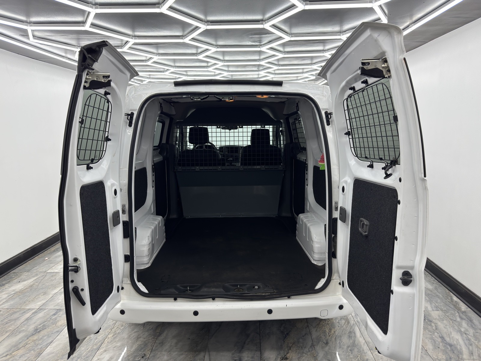 2021 Nissan NV200 SV photo 6