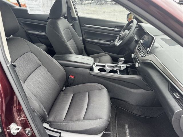 2023 Nissan Altima 2.5 SV photo 14