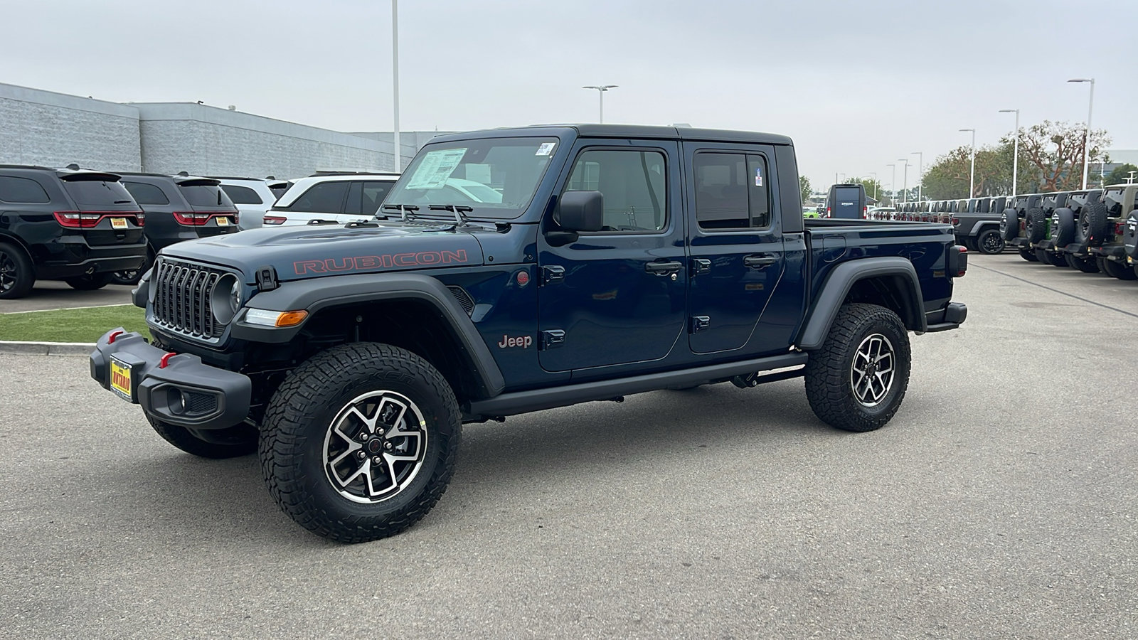 2025 Jeep Gladiator Rubicon photo 2