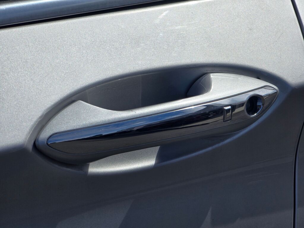 2021 Infiniti QX50 Luxe photo 10