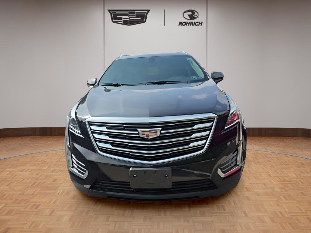 2017 Cadillac XT5 Luxury photo 2