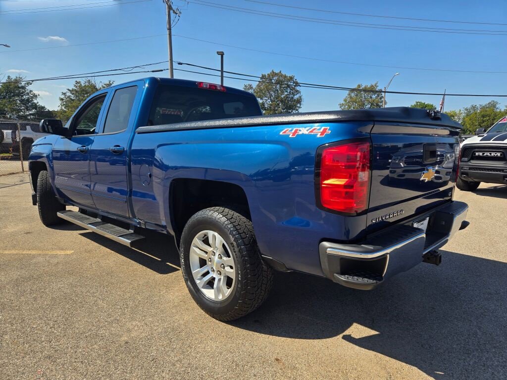 2017 Chevrolet Silverado 1500 LT photo 13