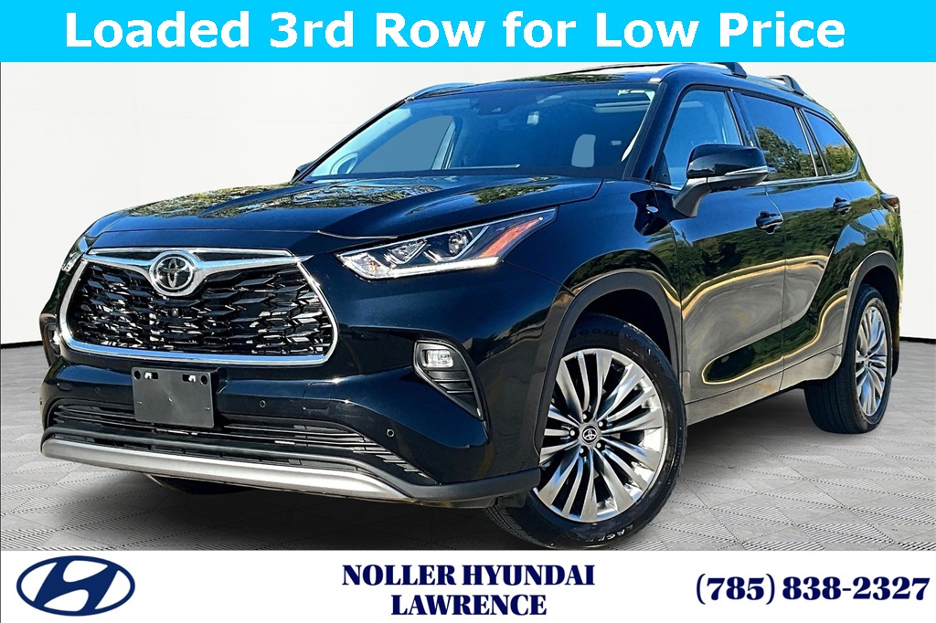 2025 Toyota Highlander Platinum's photo
