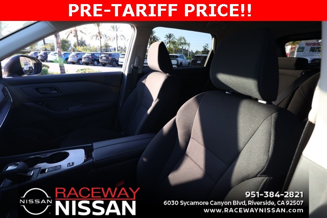 2025 Nissan Rogue S photo 11