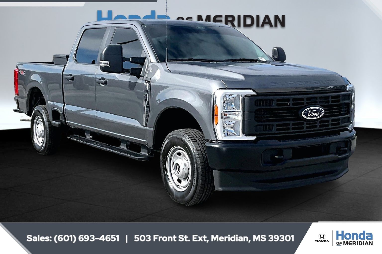 2025 Ford F-250 Super Duty XL's photo