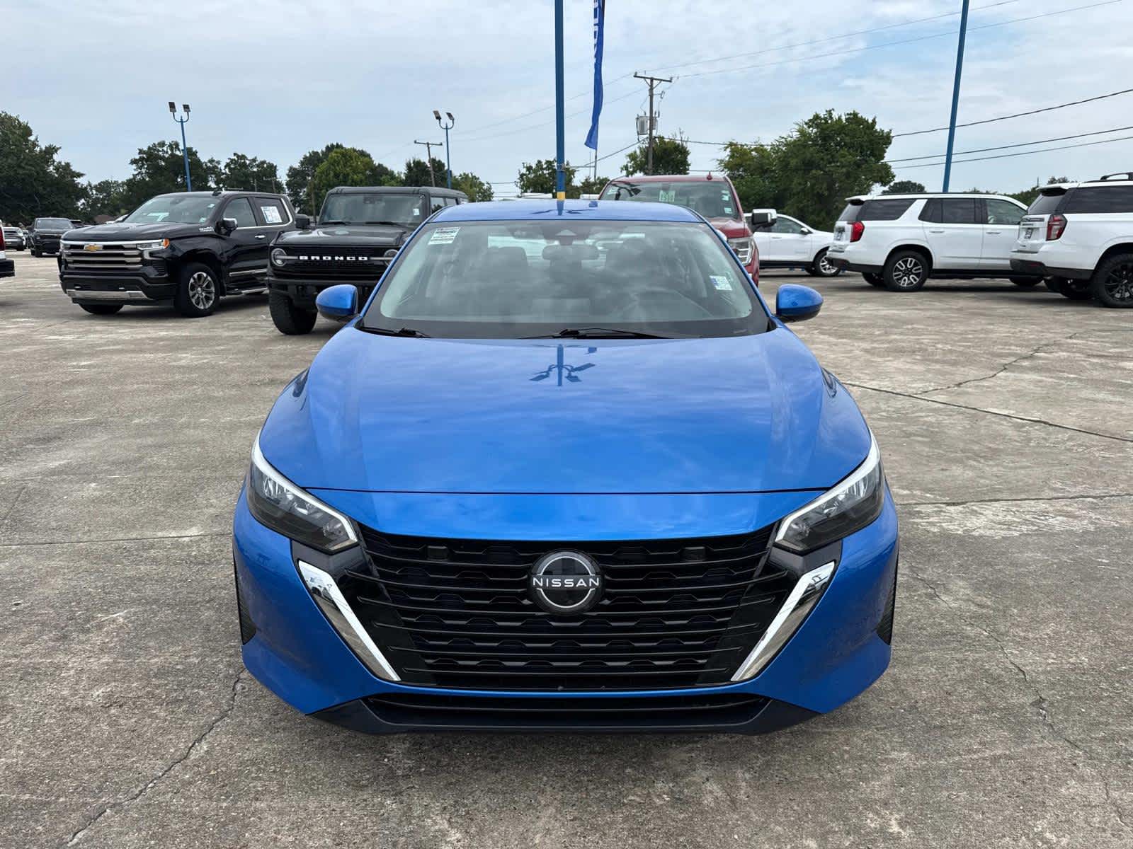 2024 Nissan Sentra SV photo 4