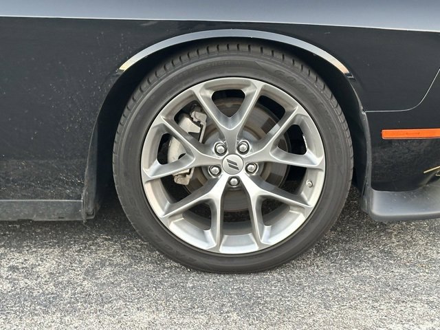 2023 Dodge Challenger GT photo 2