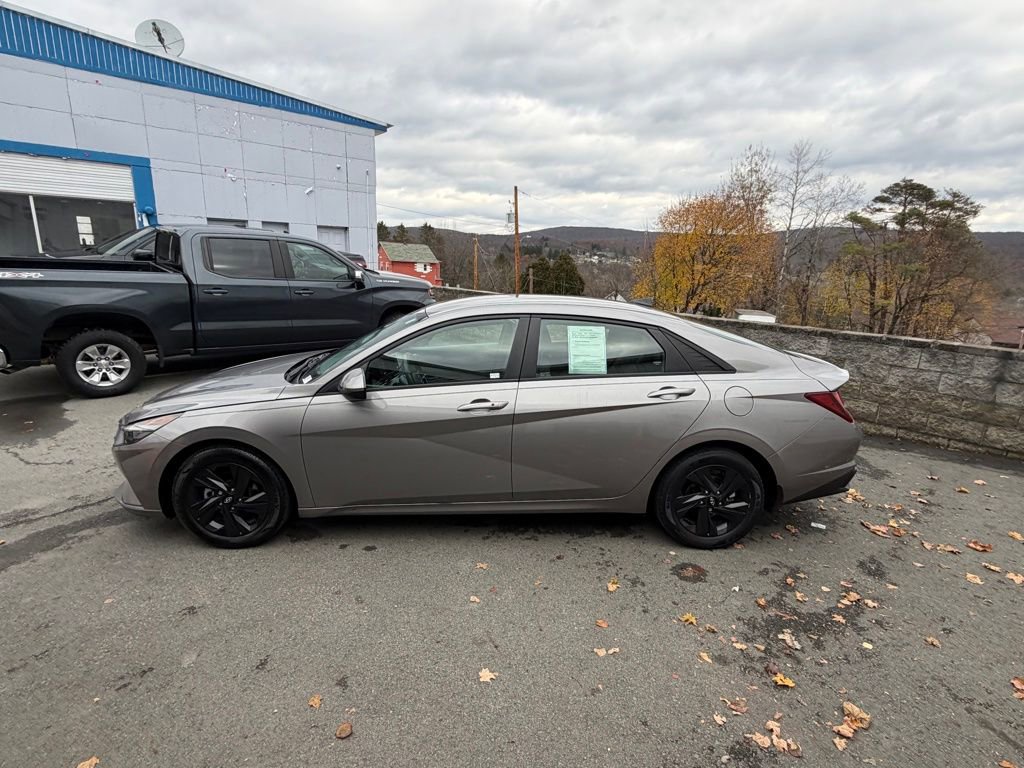 Used 2023 Hyundai Elantra SEL with VIN KMHLM4AG4PU382598 for sale in Forest City, PA