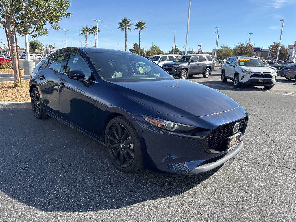 2019 Mazda Mazda3 Hatchback Premium photo 4
