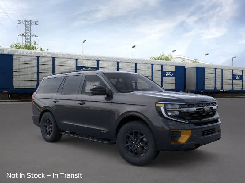 2025 Ford Expedition photo 7