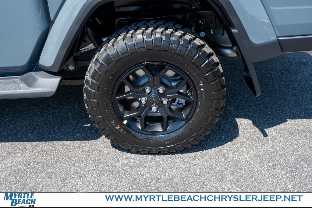 2025 Jeep Gladiator Sport photo 12