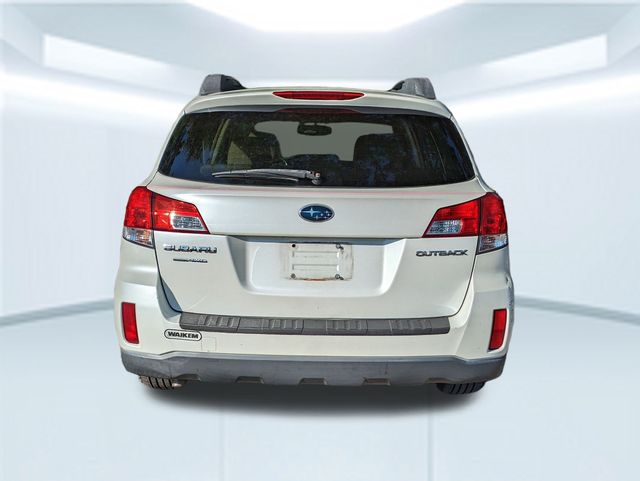 2012 Subaru Outback 2.5i Premium photo 3