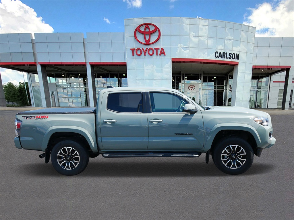 2023 Toyota Tacoma TRD Off-Road photo 4