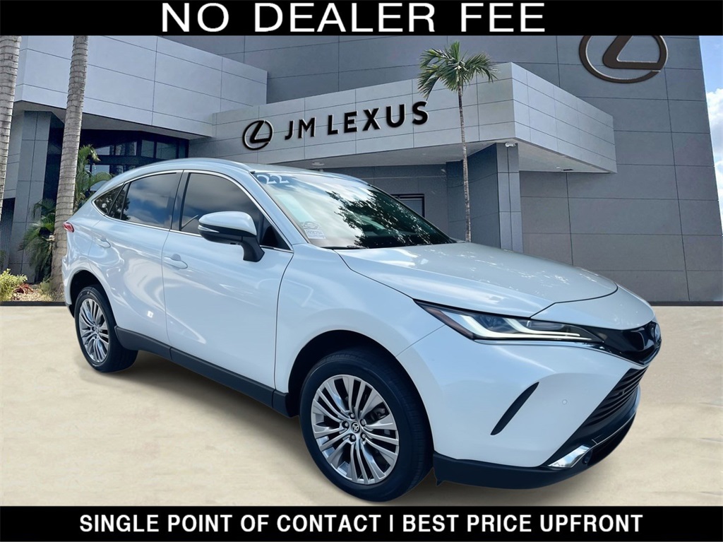 2022 Toyota Venza XLE's photo