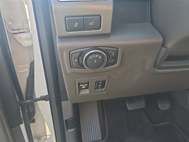 2019 Ford Expedition MAX XLT photo 21