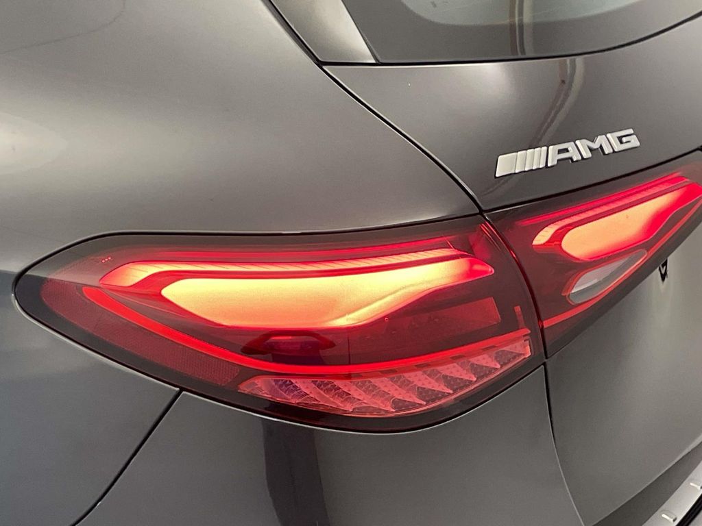 2024 Mercedes Benz GLC 43 AMG 4MATIC photo 16