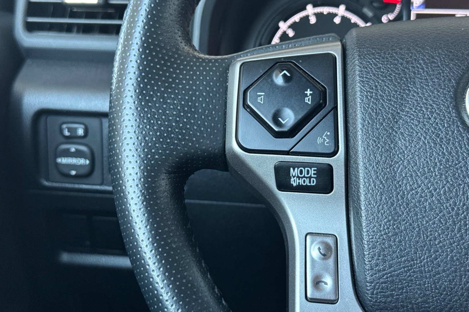 2024 Toyota 4Runner SR5 Premium photo 27