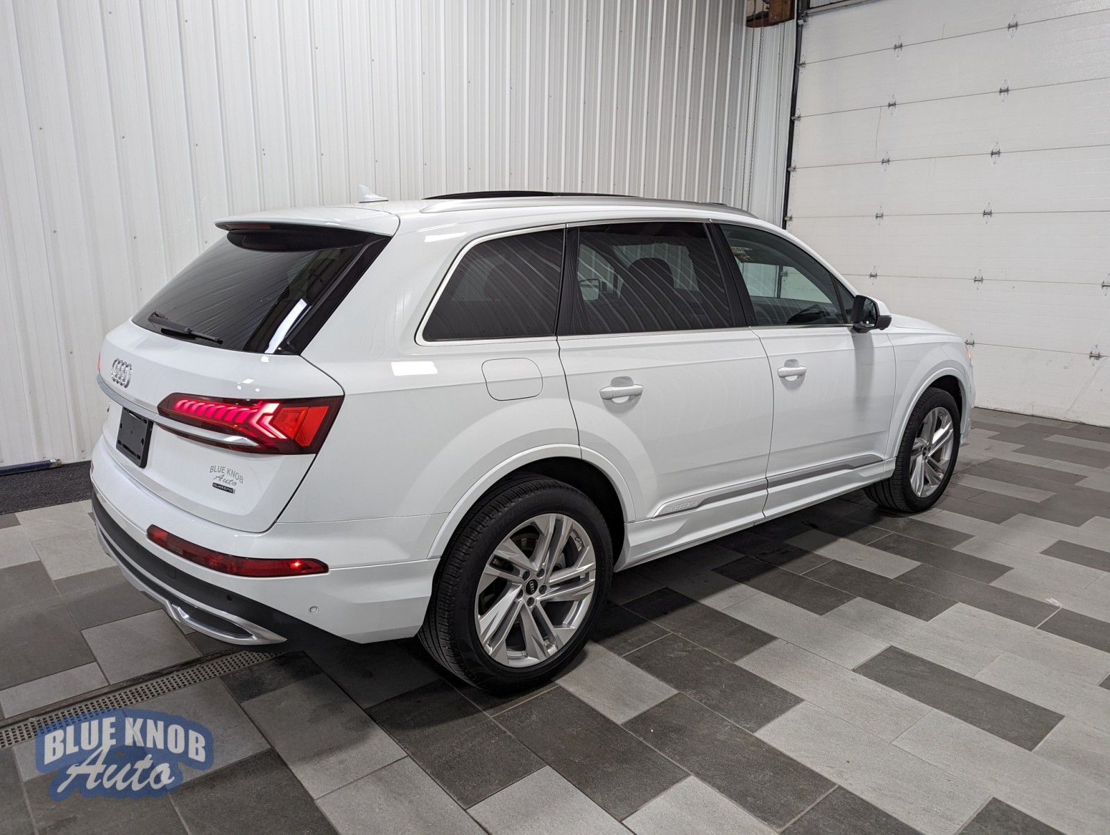 2022 Audi Q7 Premium Plus photo 3
