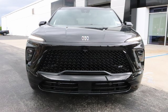 2025 Buick Enclave Sport Touring photo 2