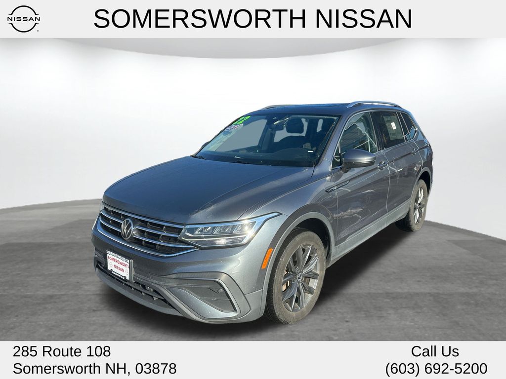 2022 Volkswagen Tiguan SE's photo