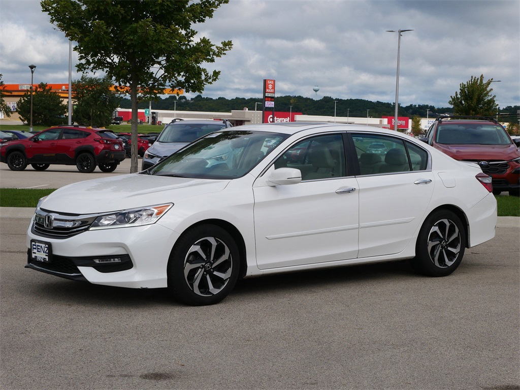 2017 Honda Accord EX-L photo 2