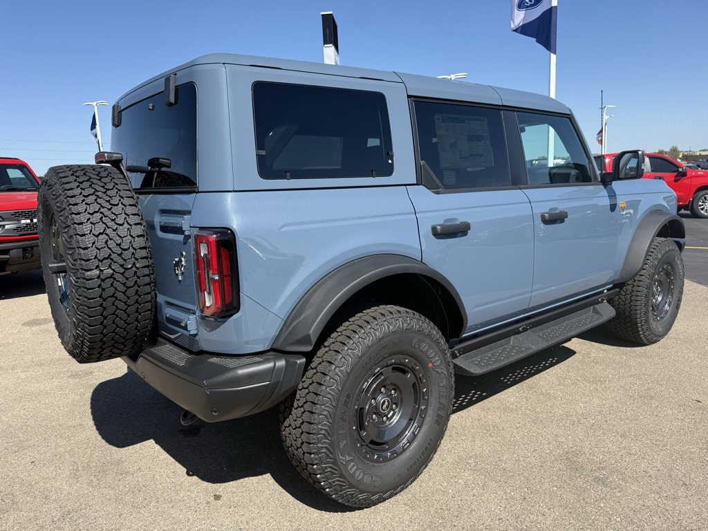 2025 Ford Bronco Badlands photo 4