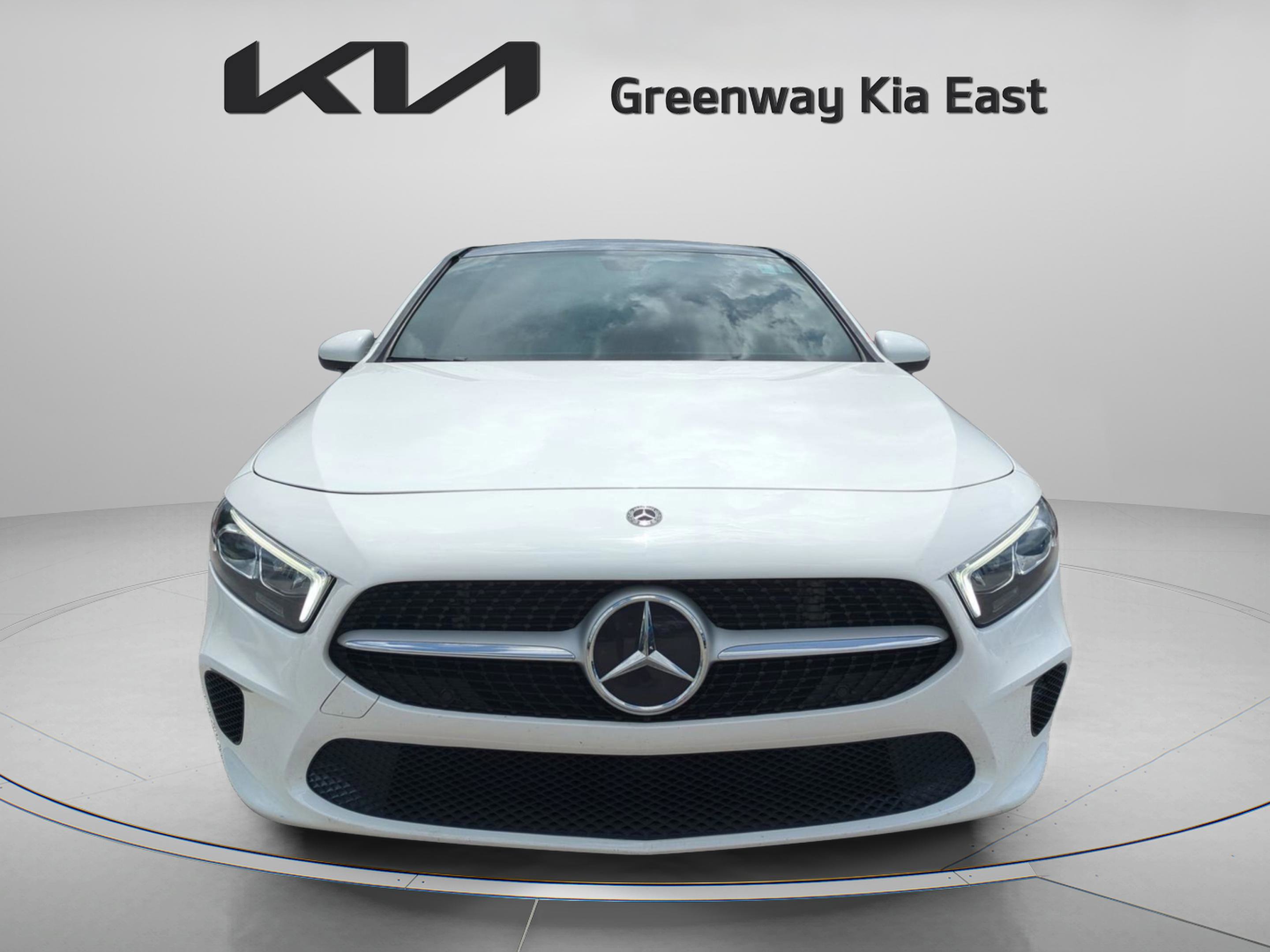 2019 Mercedes Benz A 220 photo 2