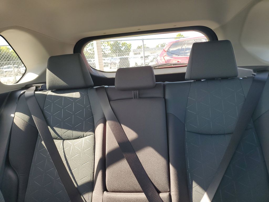 2025 Toyota RAV4 Hybrid XLE photo 26