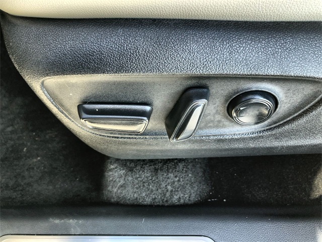 2025 Toyota Grand Highlander Limited photo 4