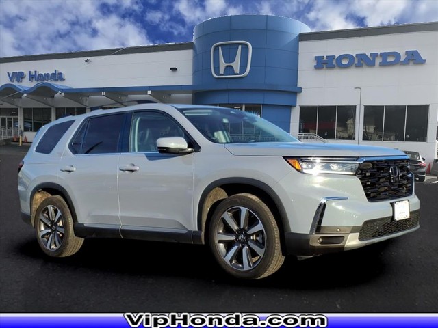 2024 Honda Pilot Touring's photo
