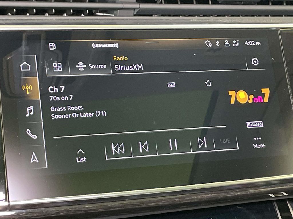 2021 Audi Q7 55 Prestige photo 25