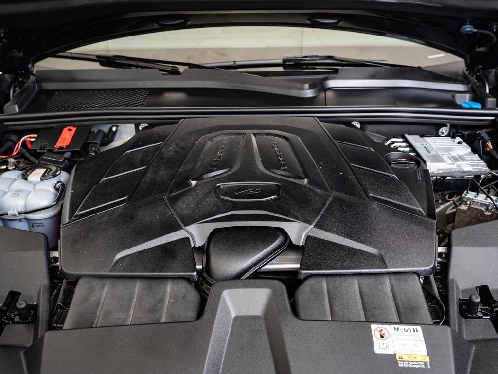 2024 Porsche Cayenne photo 33