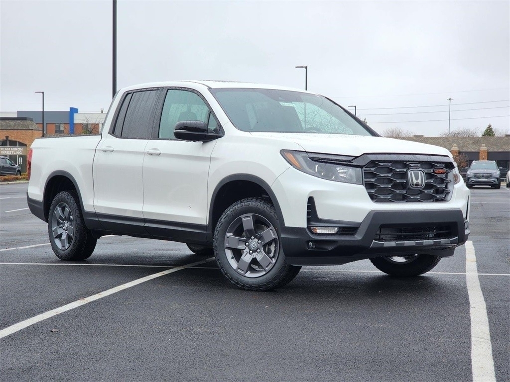 2025 Honda Ridgeline TrailSport photo 2