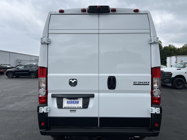 2026 Ram ProMaster 2500 photo 14