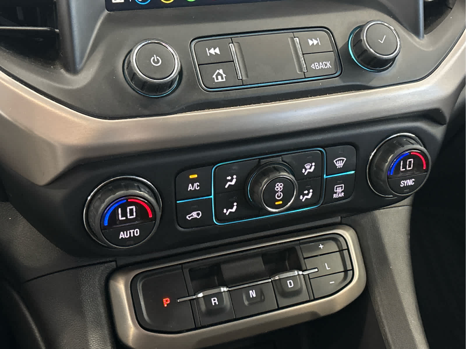 2021 Gmc Acadia Denali photo 19