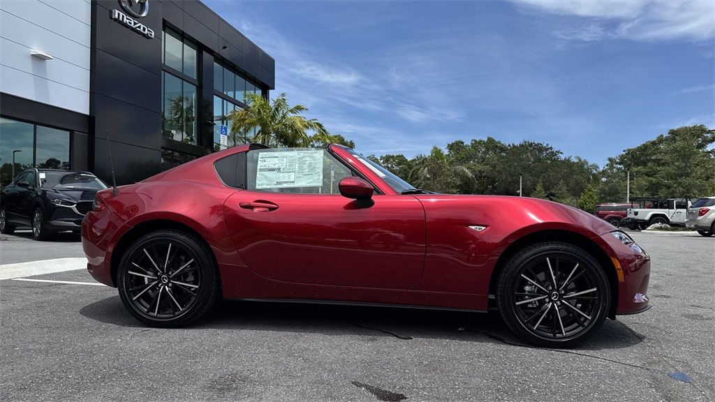 2025 Mazda MX-5 Miata Miata RF Grand Touring photo 23