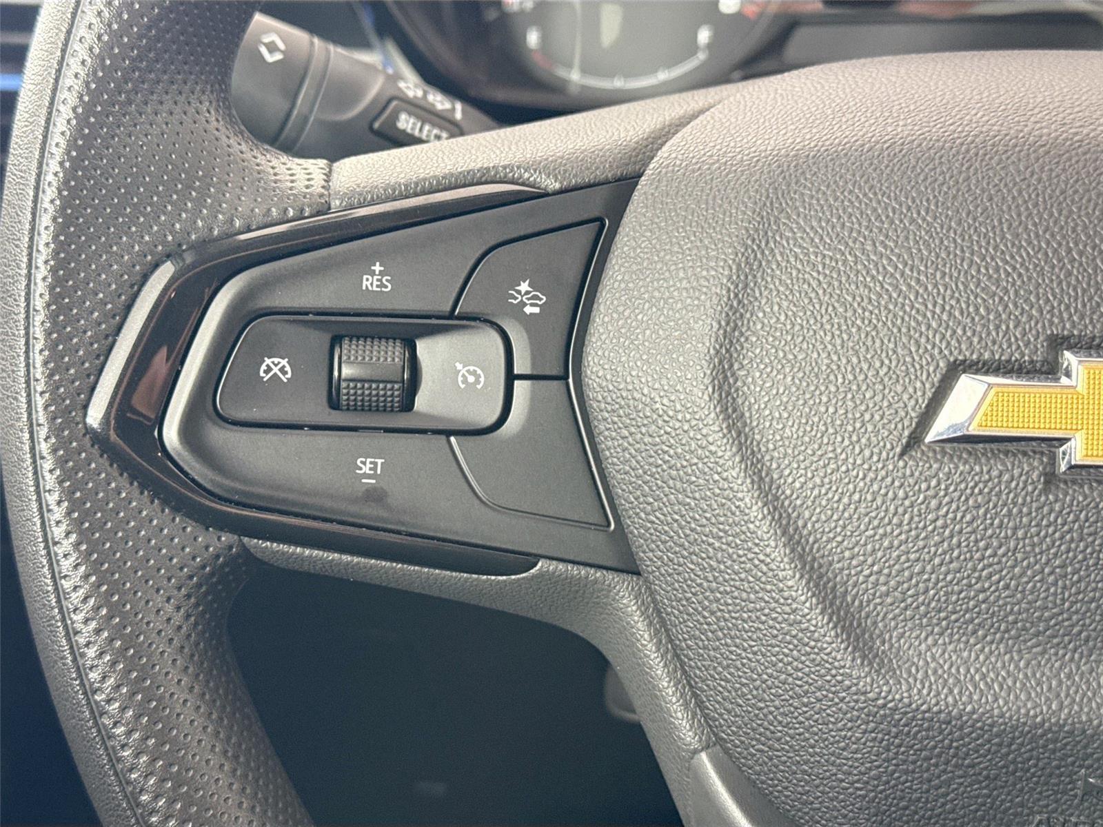 2024 Chevrolet Trax LS photo 13