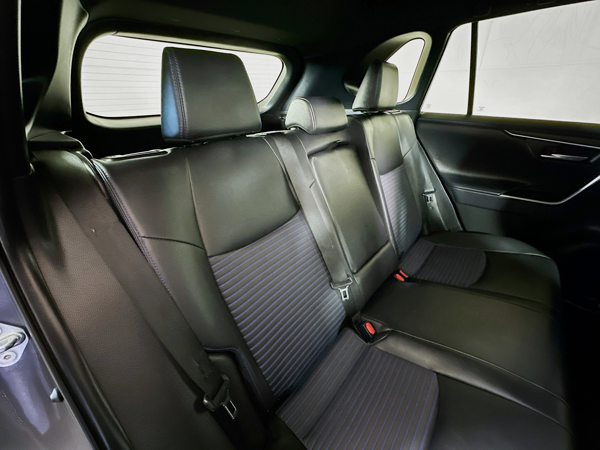 2024 Toyota RAV4 Hybrid XSE photo 22