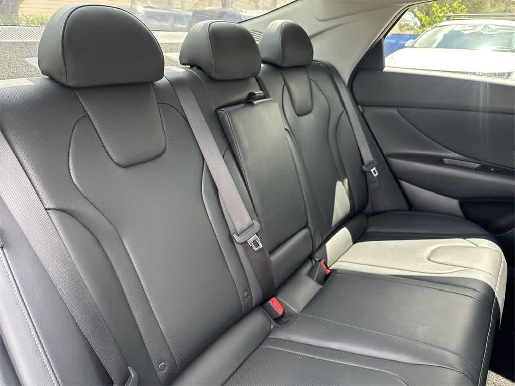 2024 Hyundai Elantra Hybrid Limited photo 24