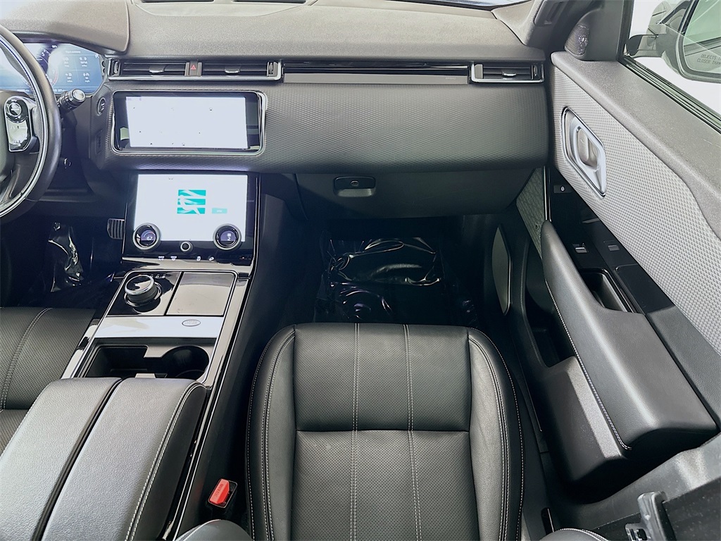 2019 Land Rover Range Rover Velar SE photo 24