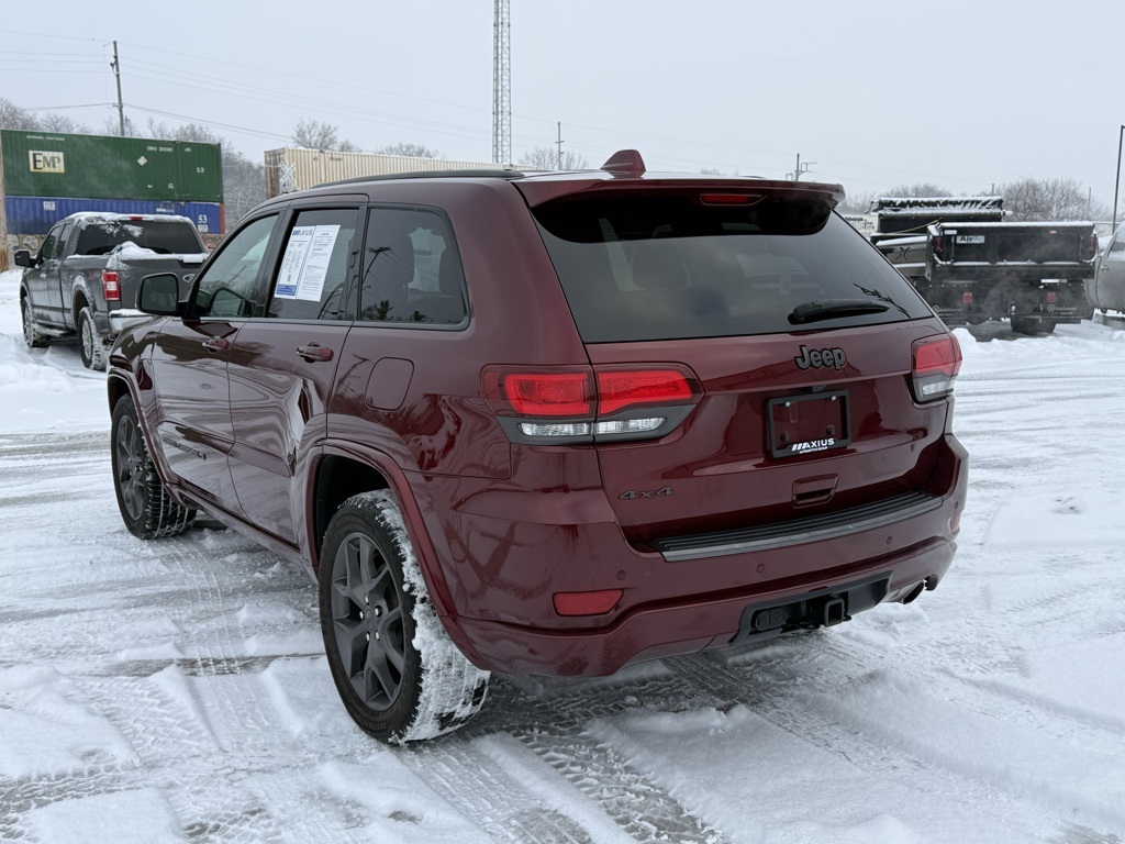 2021 Jeep Grand Cherokee Anniversary Edition photo 4