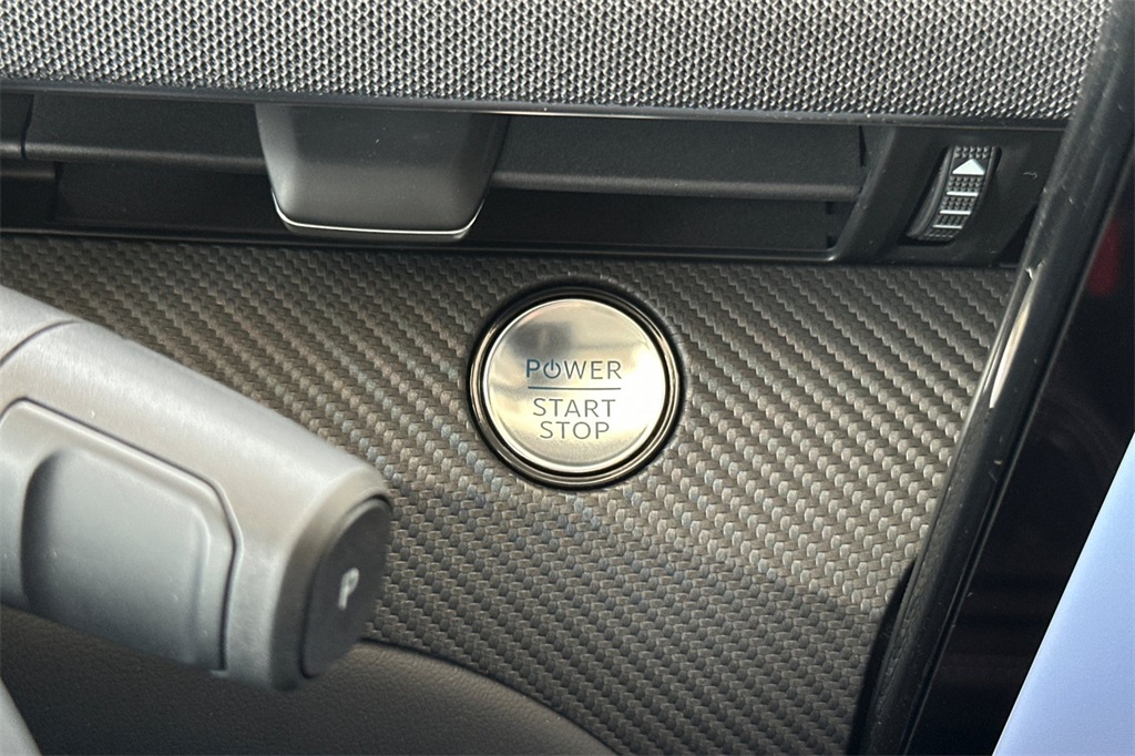 2025 Ford Mustang Mach-E Select photo 20