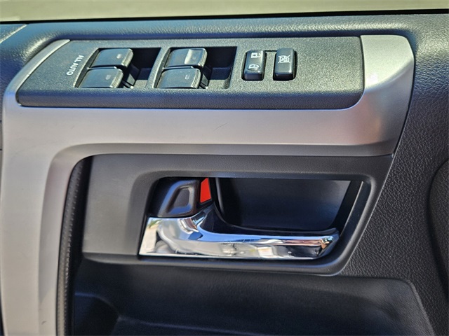 2016 Toyota 4Runner SR5 photo 29